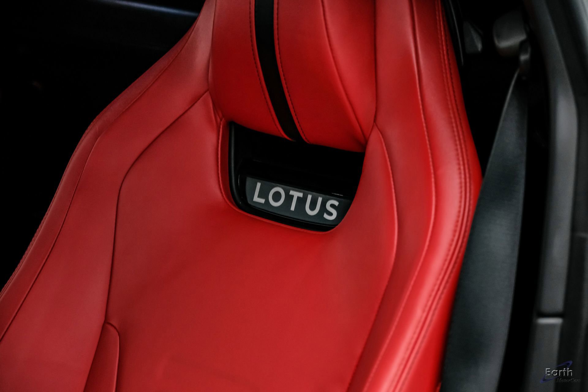 Used 2025 Lotus Emira RWD image 49
