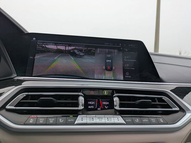 Used 2021 BMW X7 M50i image 25