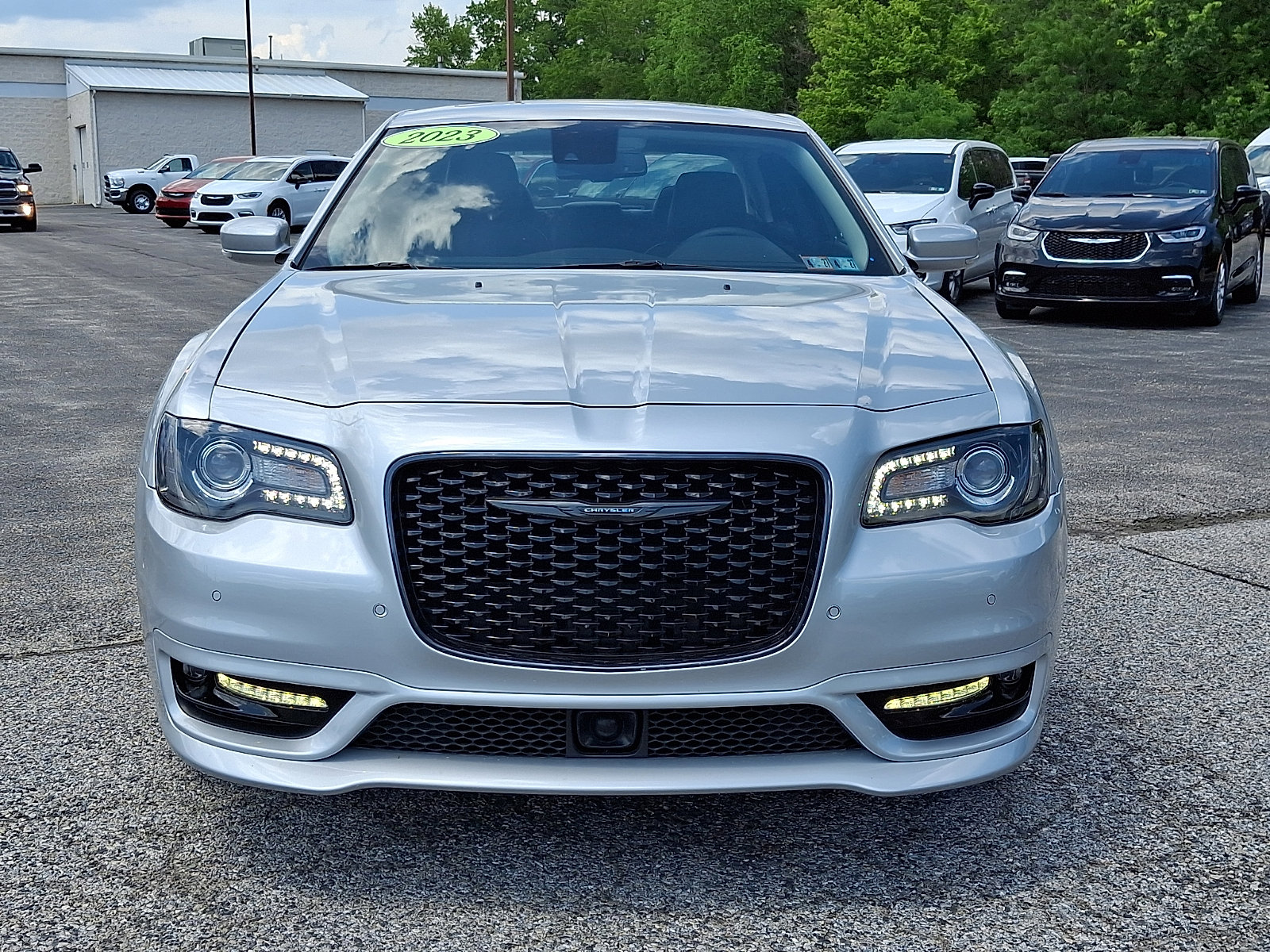 Used 2023 Chrysler 300 Touring L w/ Popular Equipment Group AWD/4WD image 3