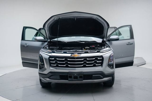 Used 2025 Chevrolet Equinox LT w/ Convenience Package II FWD image 17