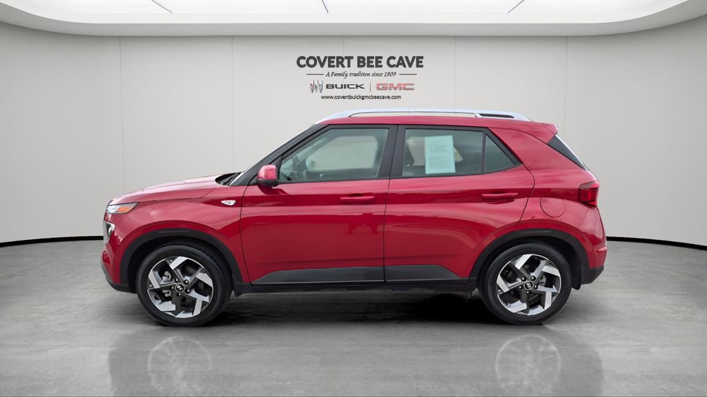 Used 2022 Hyundai Venue SEL image 5