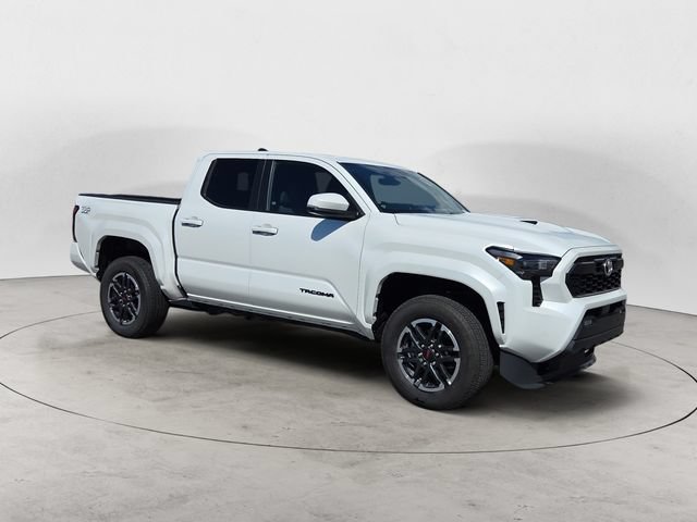 Used 2025 Toyota Tacoma TRD Sport w/ TRD Sport Upgrade Package AWD/4WD image 7