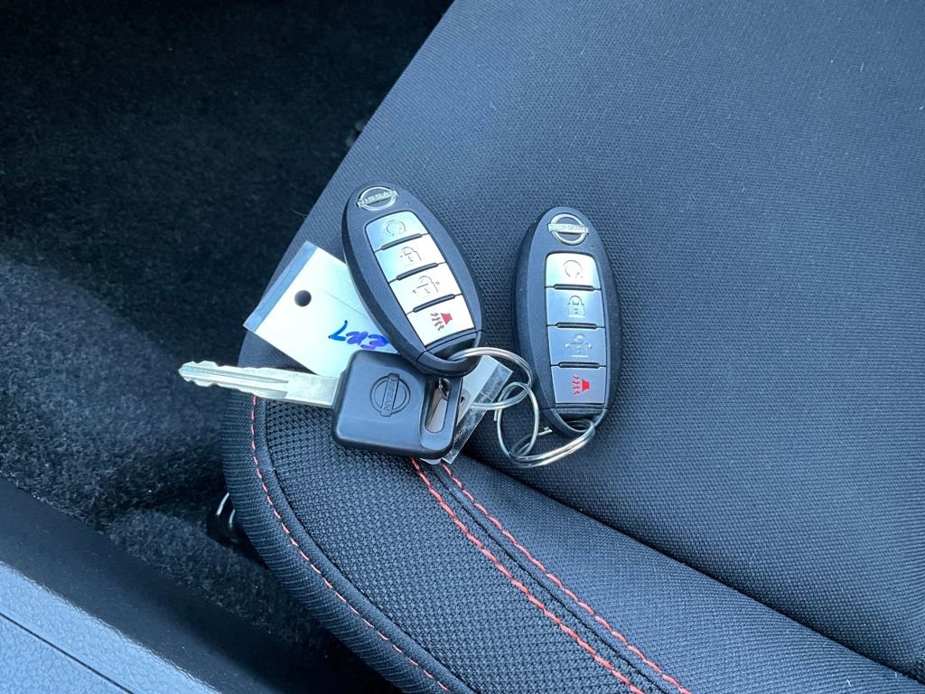 Used 2024 Nissan Frontier PRO-4X w/ Pro Convenience Package image 37