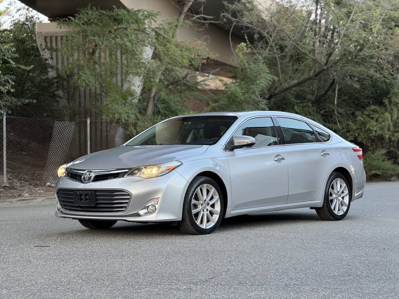 Used 2014 Toyota Avalon Limited