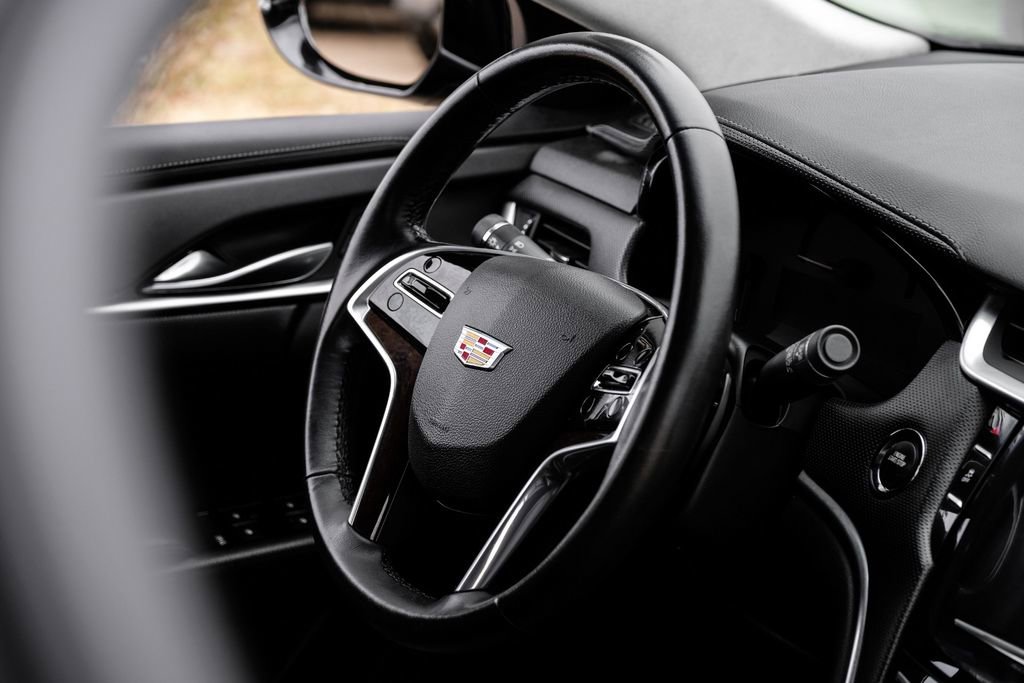 Used 2016 Cadillac XTS image 11