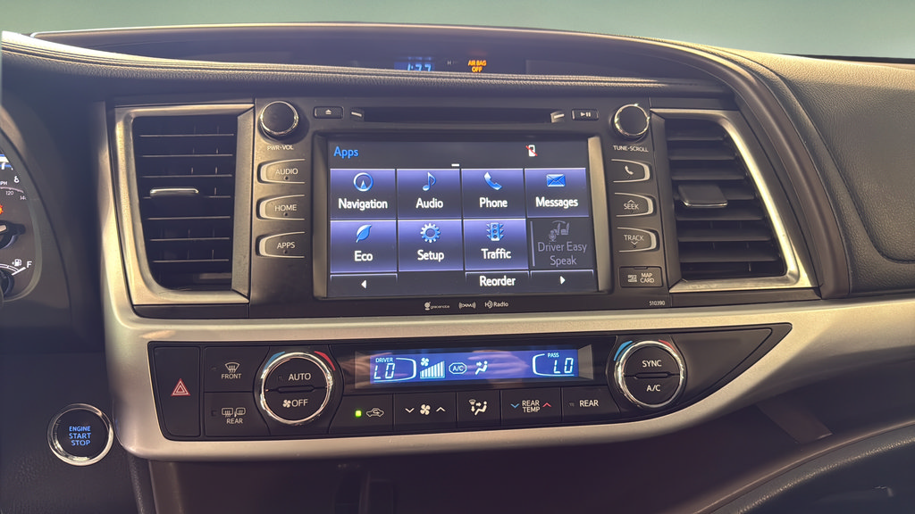 Used 2019 Toyota Highlander XLE AWD/4WD image 29