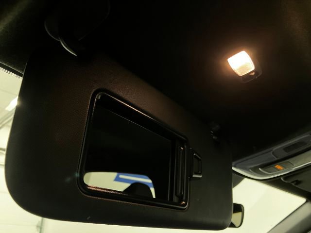 Used 2025 Hyundai Elantra Sport image 16