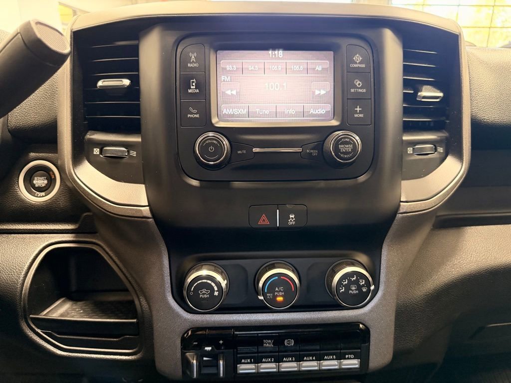 Used 2020 RAM 3500 Tradesman w/ Chrome Appearance Group AWD/4WD image 32