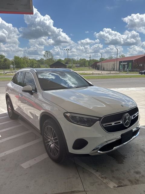 Used 2026 Mercedes-Benz GLC 300 4MATIC image 1