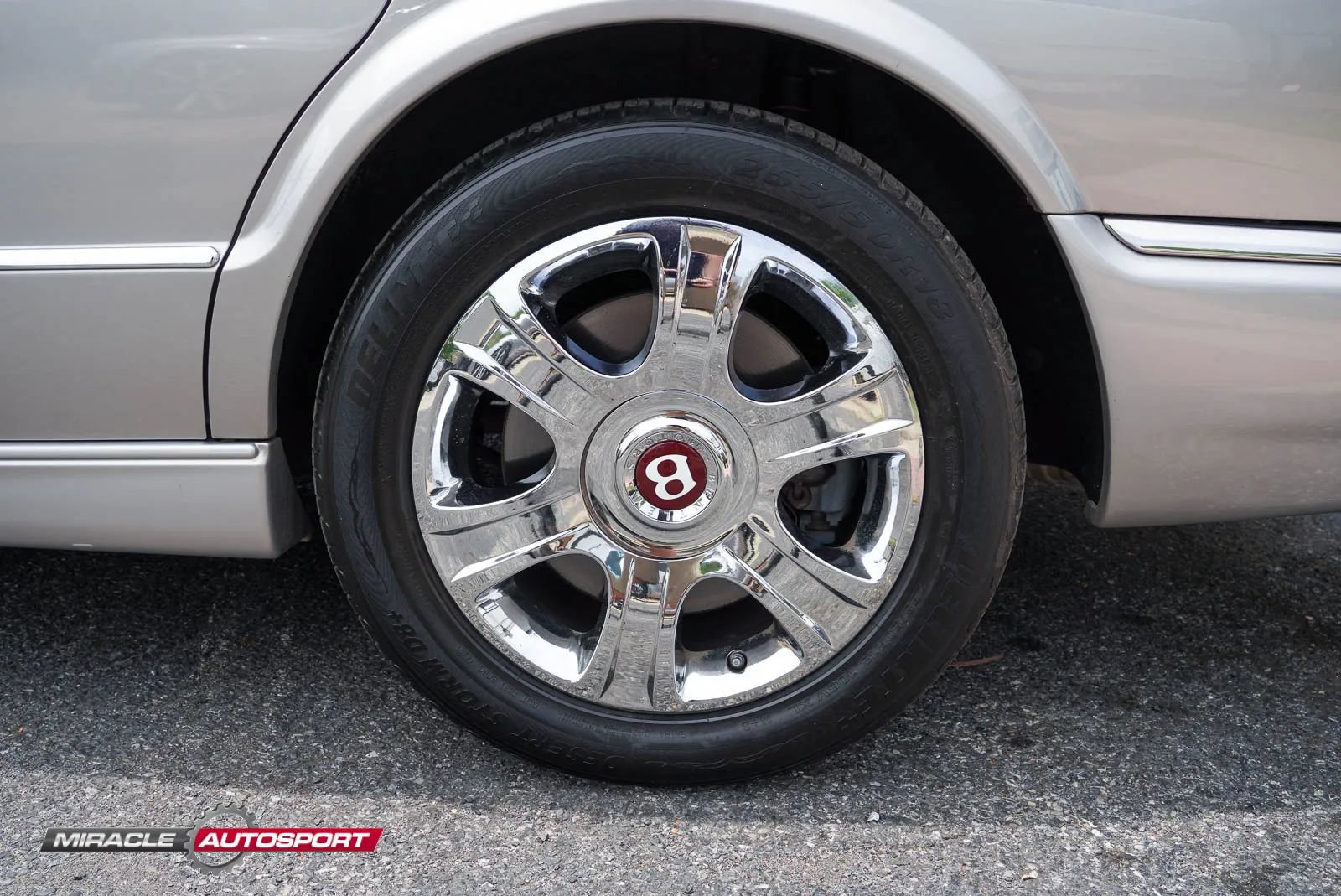 Used 2005 Bentley Arnage RL RWD image 9