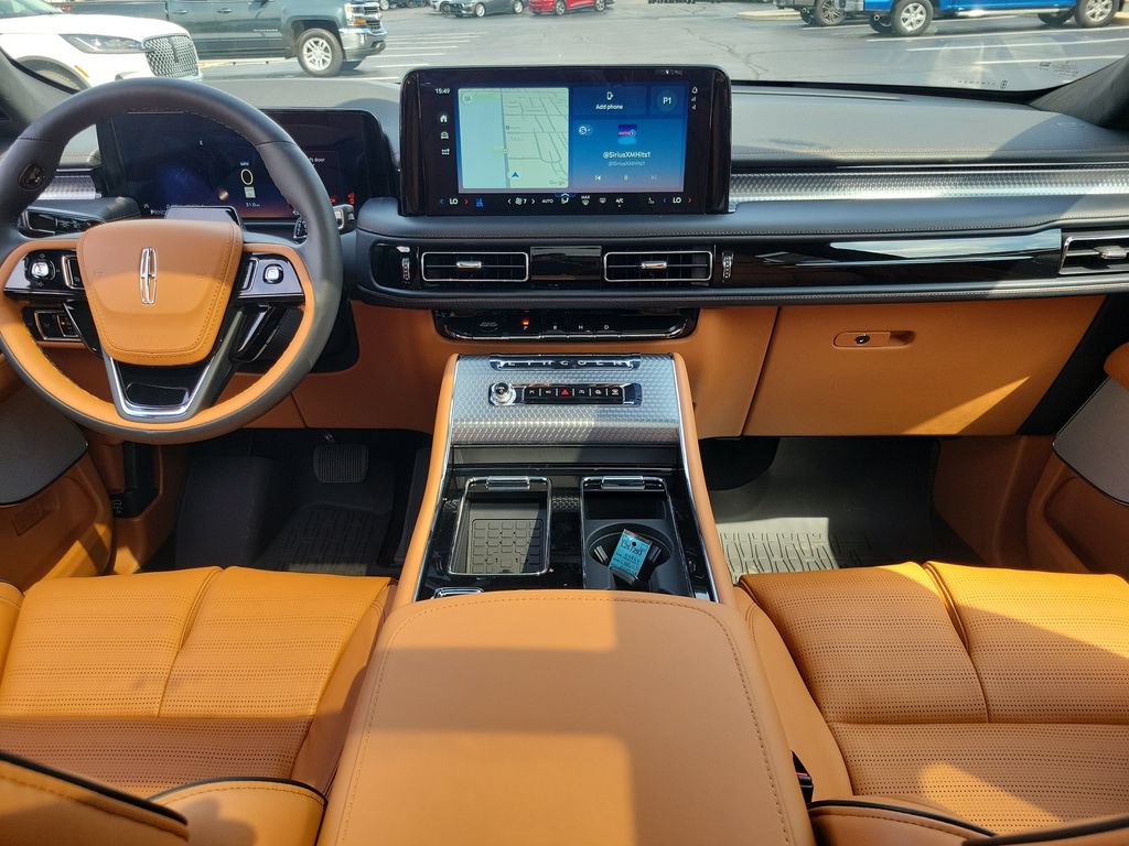 New 2026 Lincoln Aviator Black Label w/ Jet Appearance Package AWD/4WD image 11