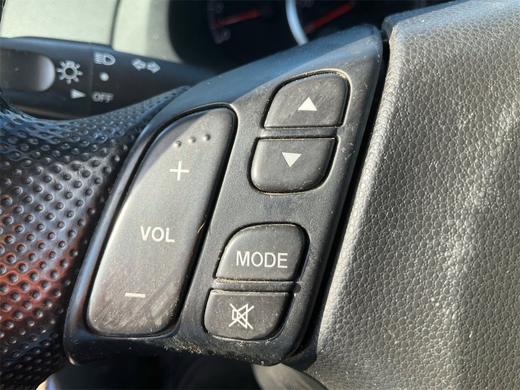 Used 2009 MAZDA MAZDA5 Sport image 31