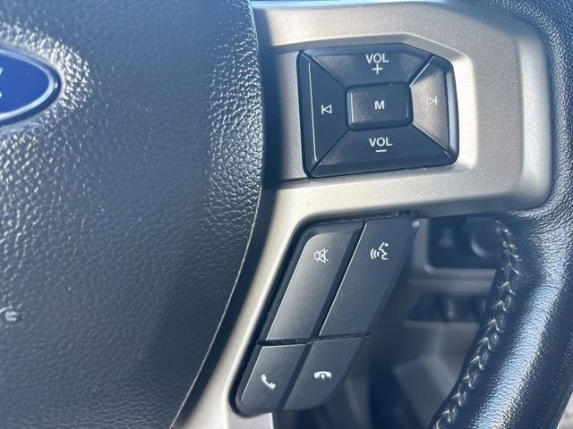 Used 2022 Ford F250 Lariat w/ Black Appearance Package image 19