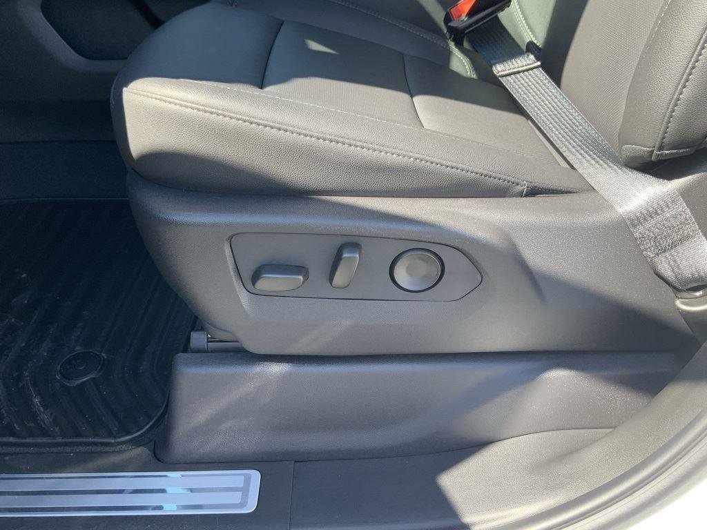 New 2026 Chevrolet Silverado 3500 LTZ w/ LTZ Premium Package image 30