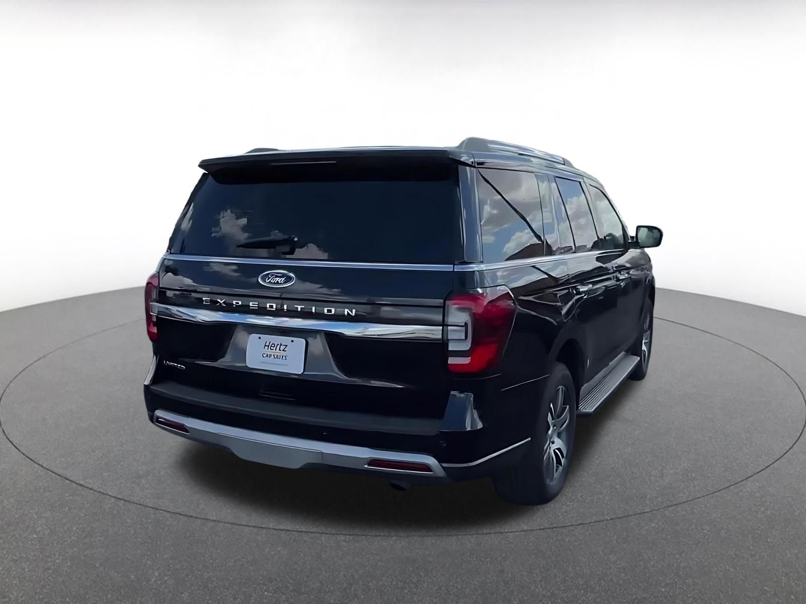 Used 2024 Ford Expedition Limited image 15