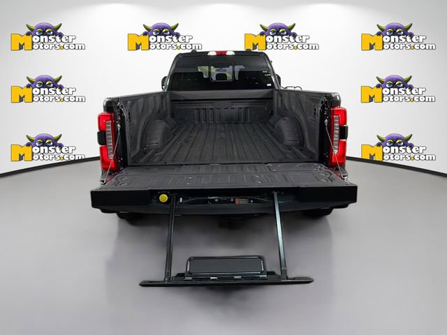Used 2025 Ford F450 XLT w/ 360-Degree Camera Package image 25