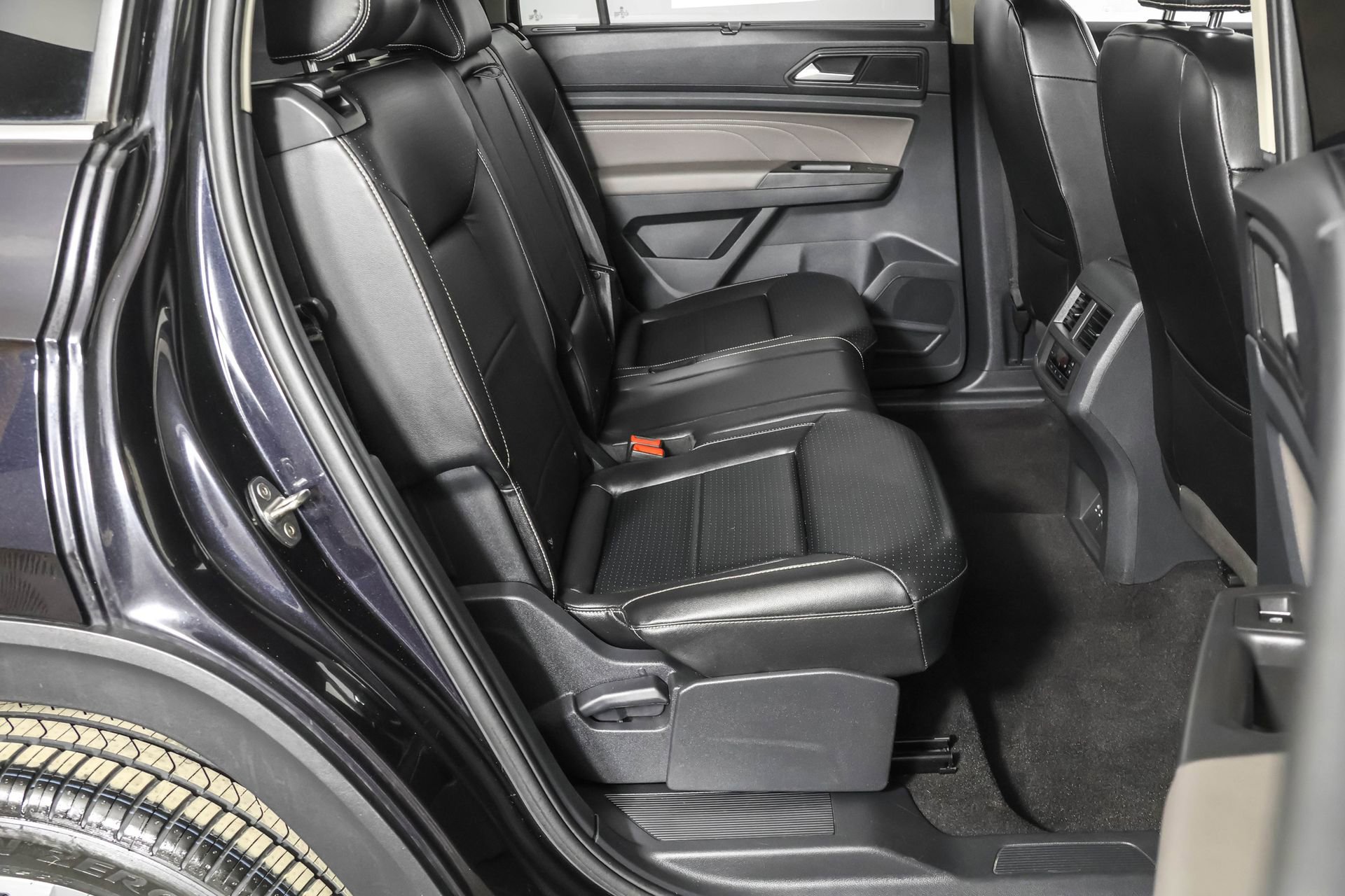 Used 2022 Volkswagen Atlas SE image 42