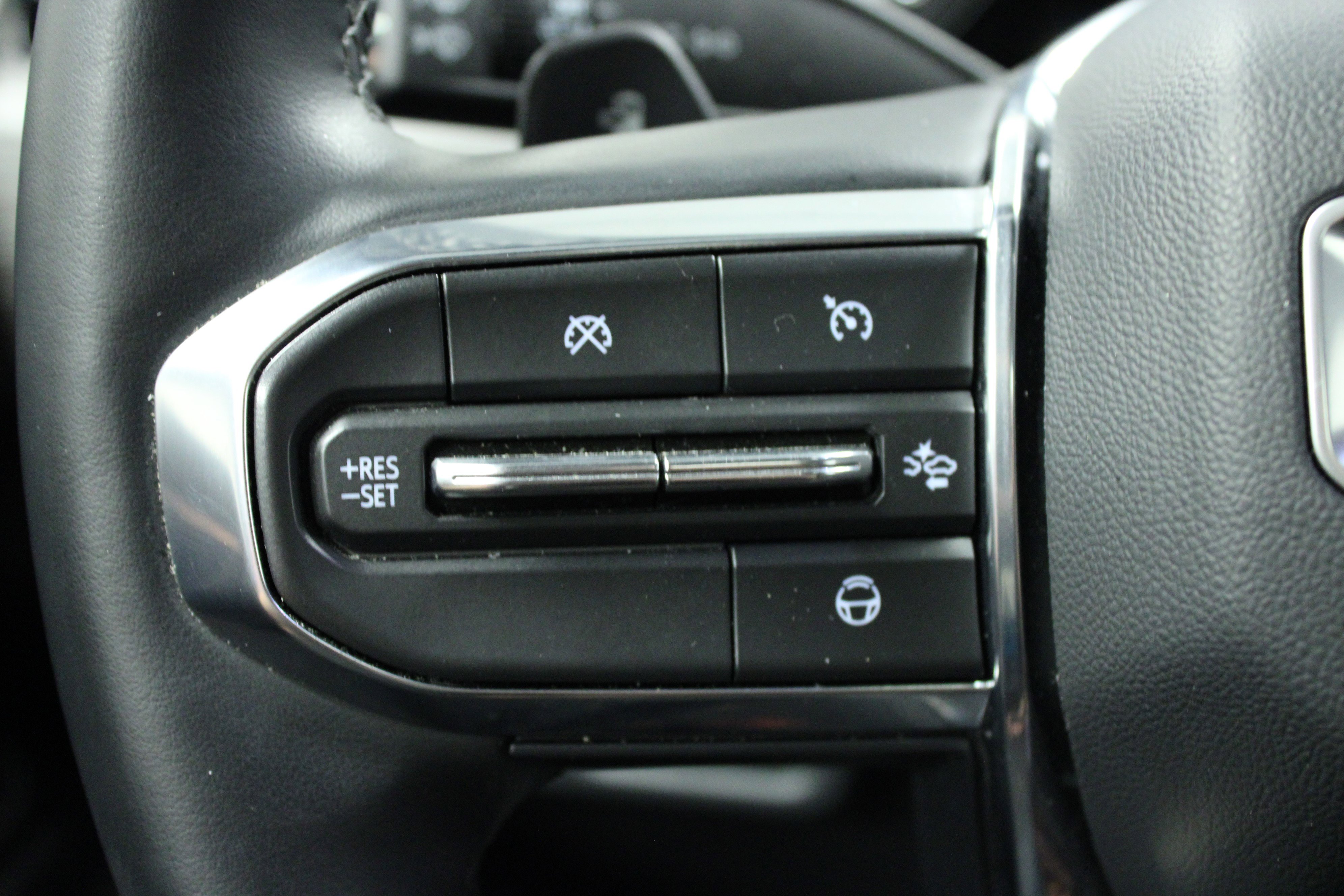 Used 2024 GMC Sierra EV Denali image 19