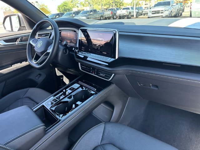 Used 2026 Volkswagen Atlas Cross Sport SE AWD/4WD image 12