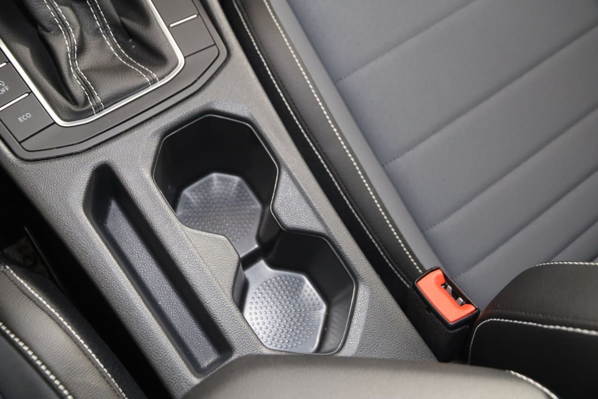 Used 2025 Volkswagen Jetta SE w/ Sunroof Package FWD image 27