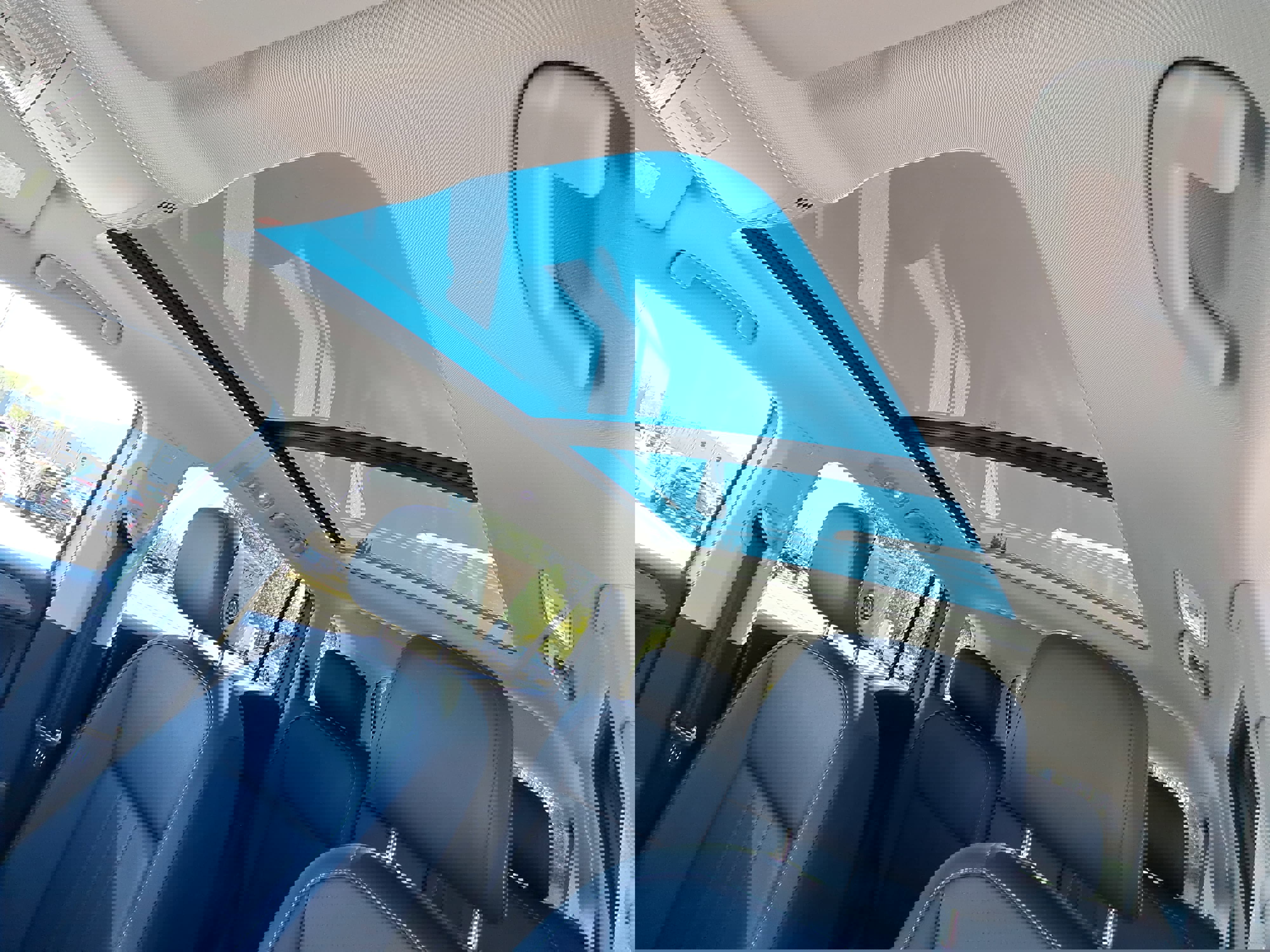 Certified 2023 Volkswagen Tiguan SE w/ Panoramic Sunroof Package image 28