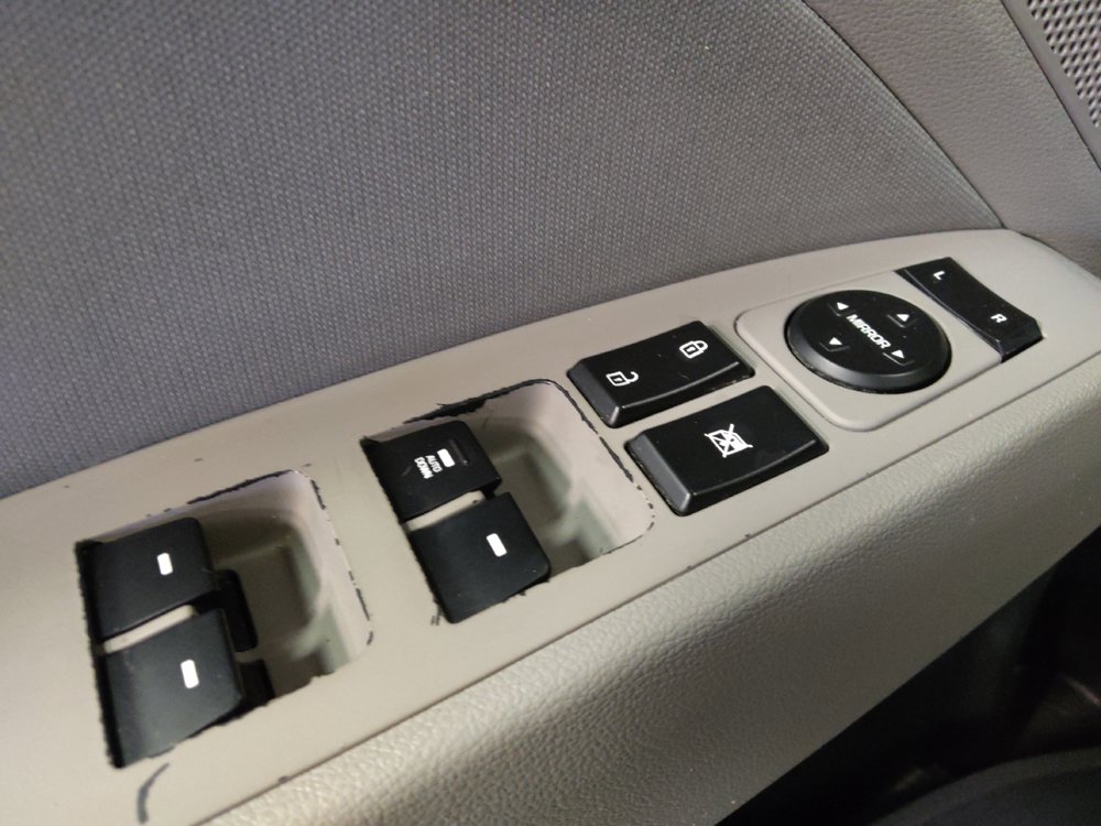 Used 2018 Hyundai Elantra SEL FWD image 27