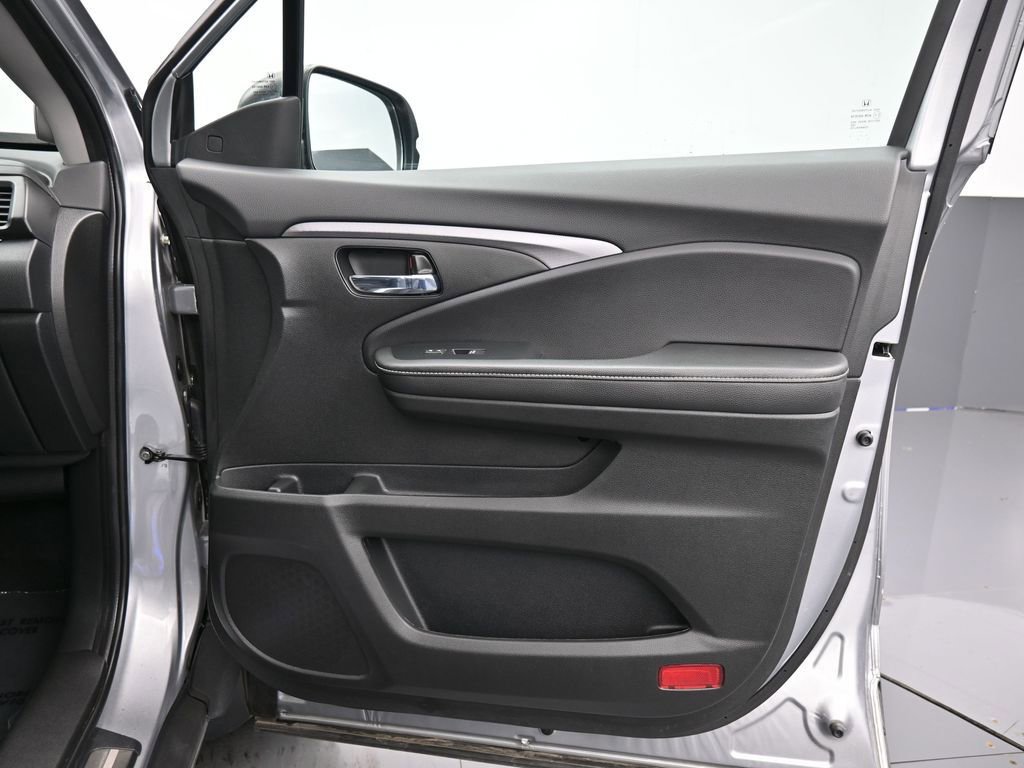 Certified 2023 Honda Ridgeline RTL image 41