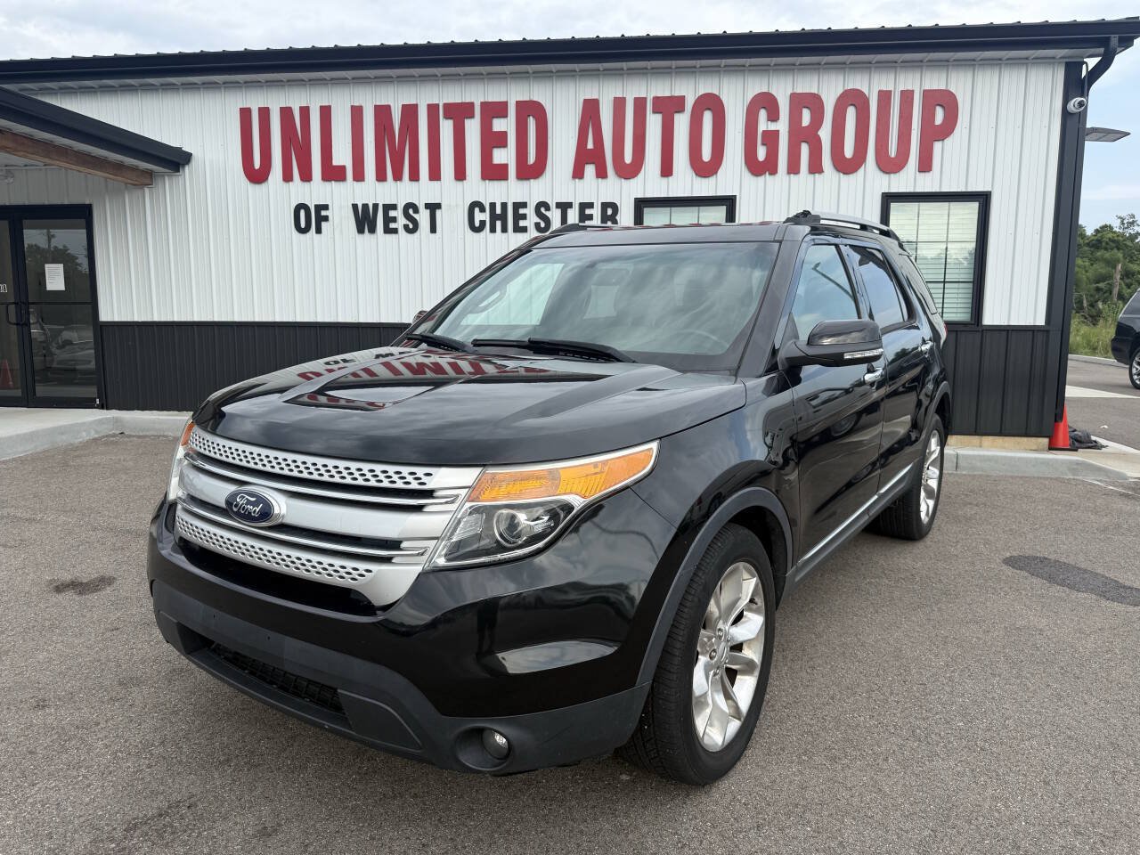 Used 2015 Ford Explorer XLT w/ Equipment Group 202A AWD/4WD image 1