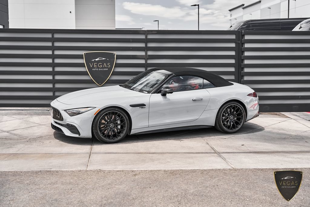 Used 2025 Mercedes-Benz SL 43 AMG w/ Driver Assistance Package image 6