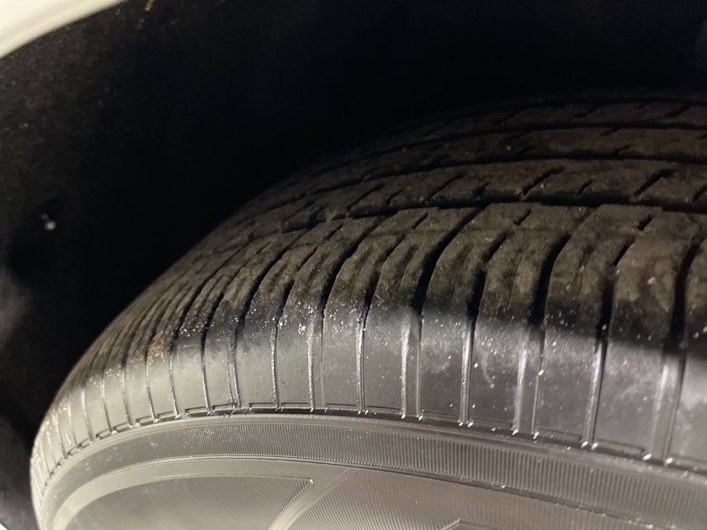 Used 2025 Chrysler Pacifica Select image 38