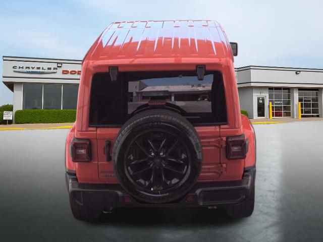 Used 2025 Jeep Wrangler Unlimited Sahara AWD/4WD image 15