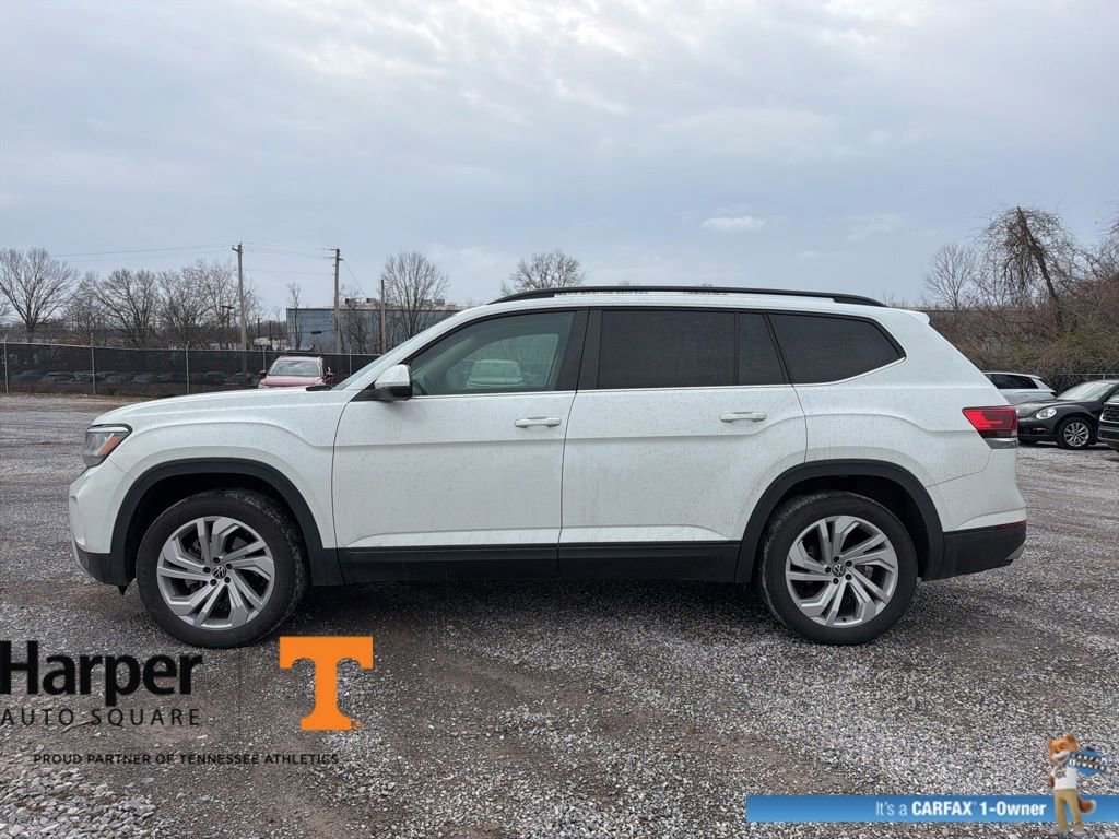 Used 2023 Volkswagen Atlas SE image 2