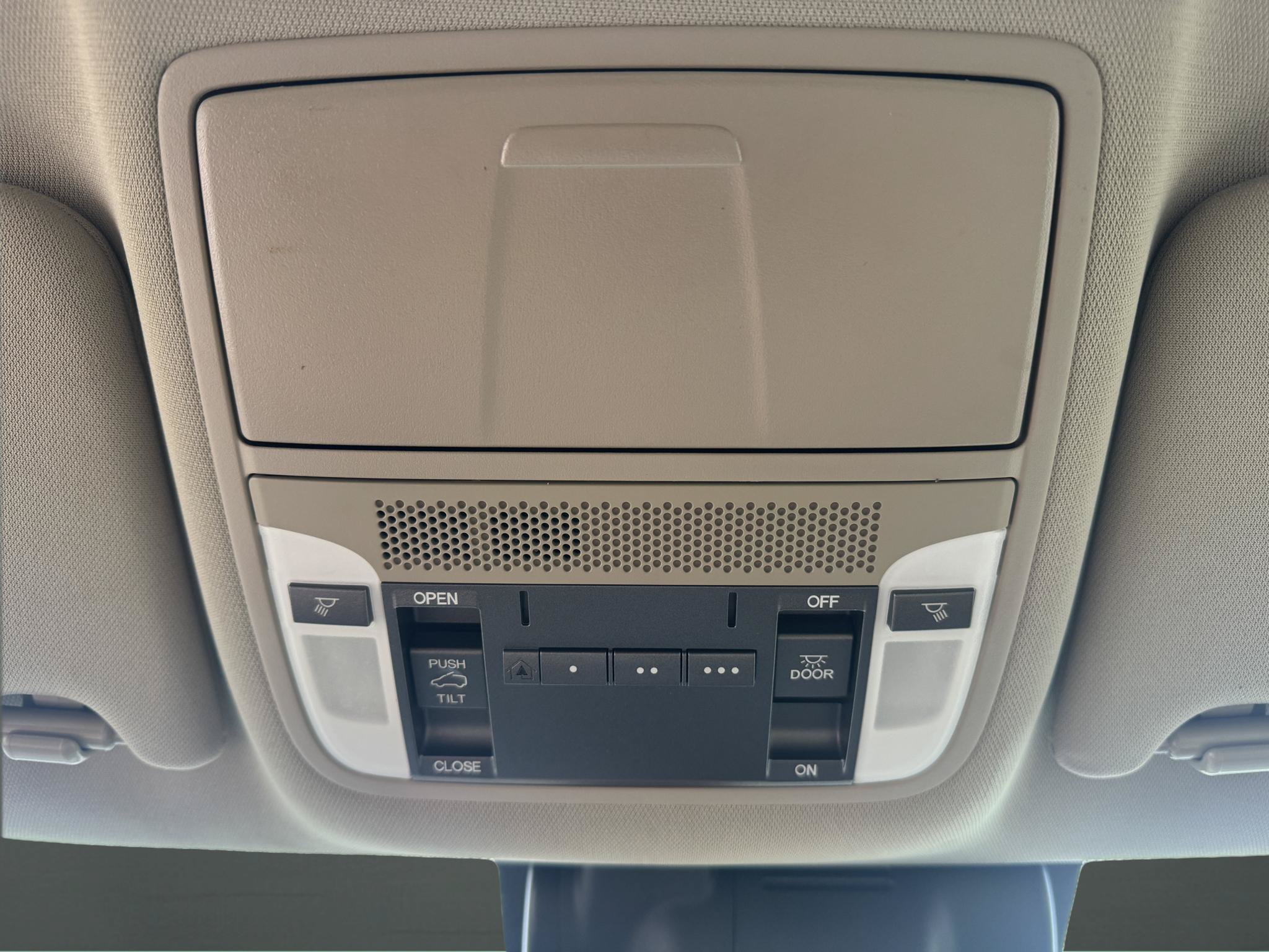Used 2020 Acura MDX SH-AWD image 20