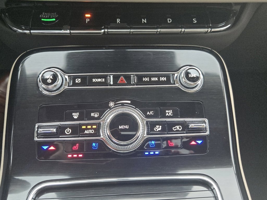 Certified 2023 Lincoln Nautilus Reserve image 7