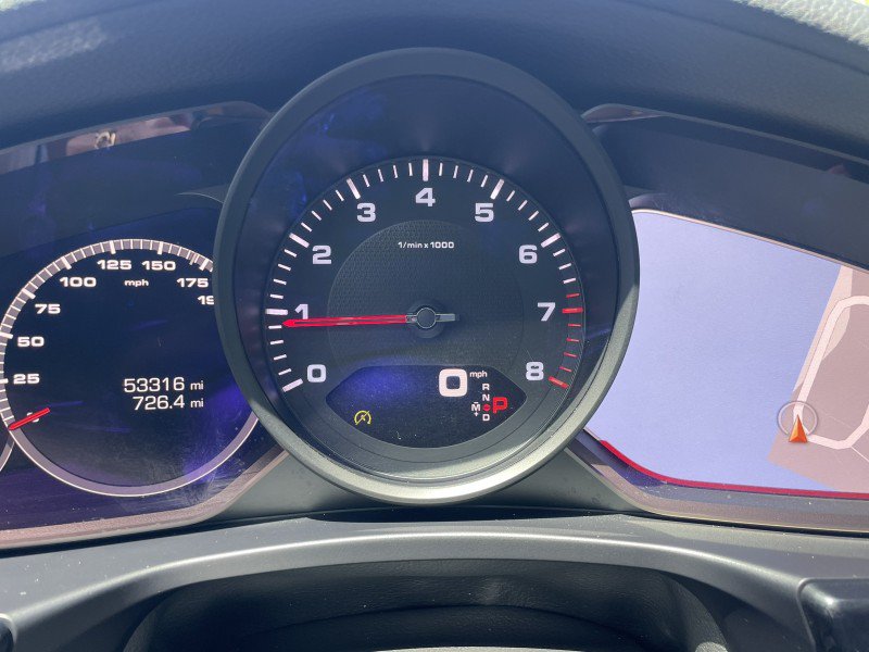 Used 2021 Porsche Panamera RWD image 17