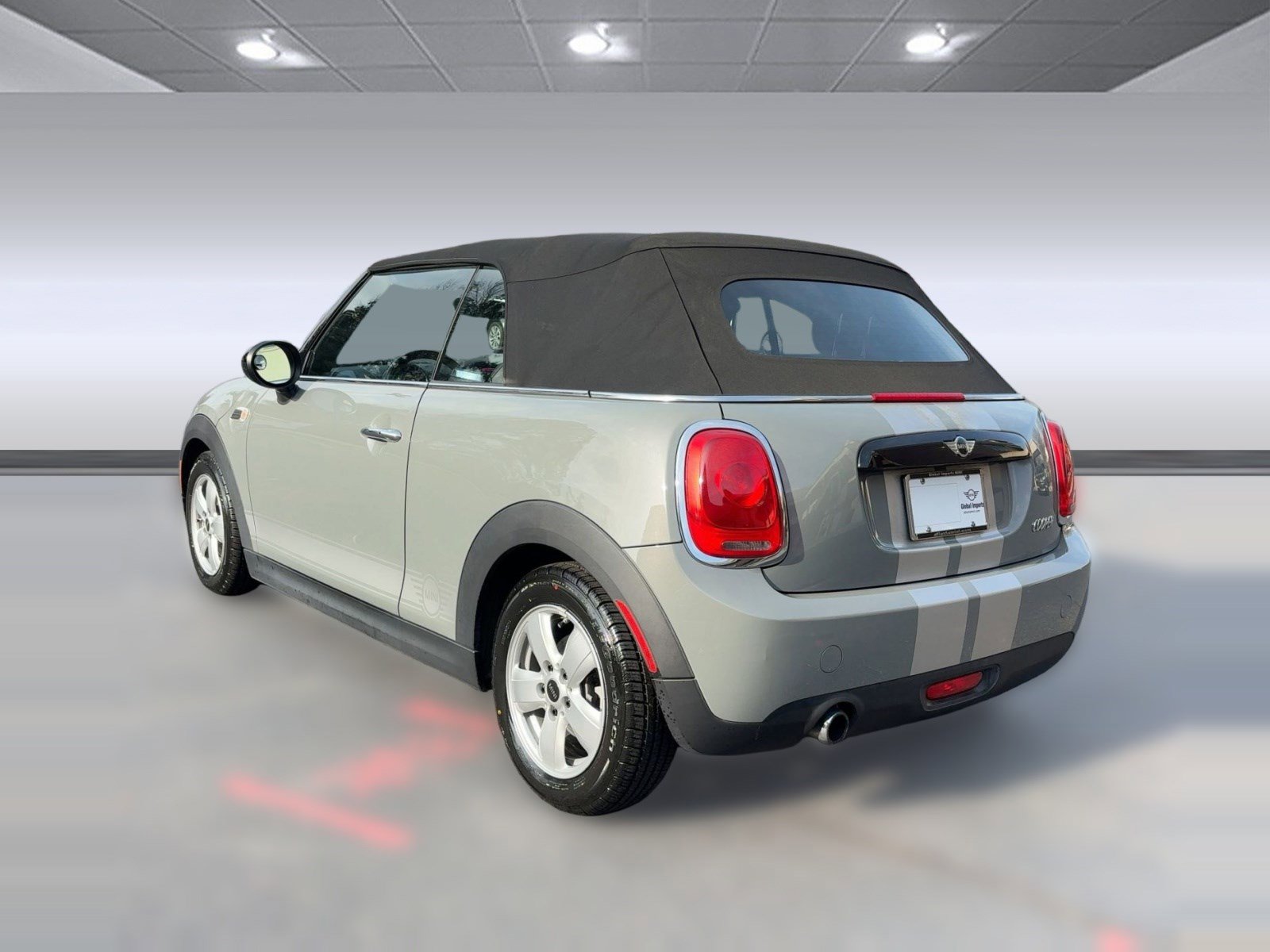 Used 2017 MINI Cooper Convertible image 3