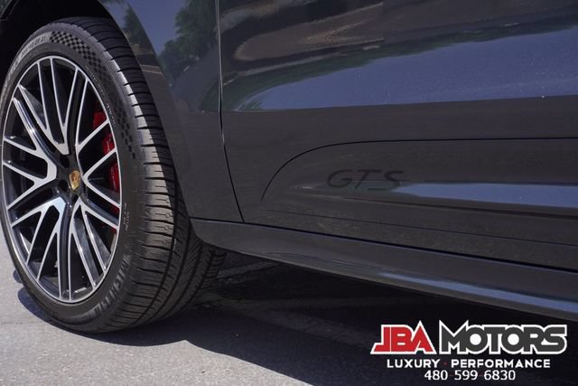 Used 2022 Porsche Macan GTS AWD/4WD image 16