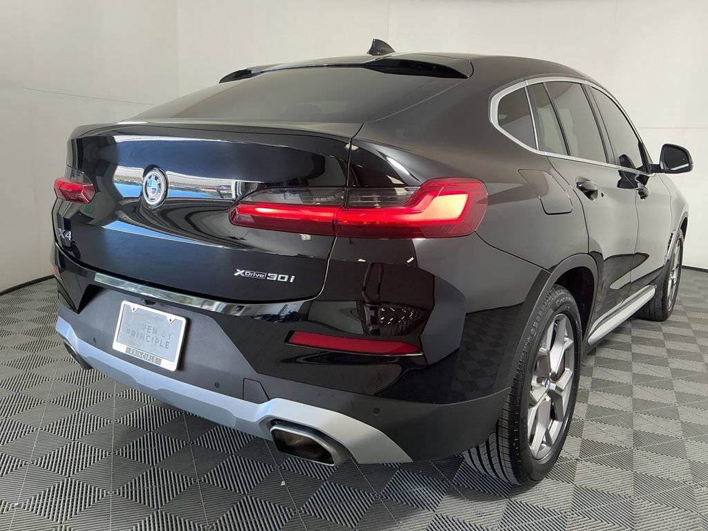 Certified 2023 BMW X4 xDrive30i w/ Convenience Package image 5