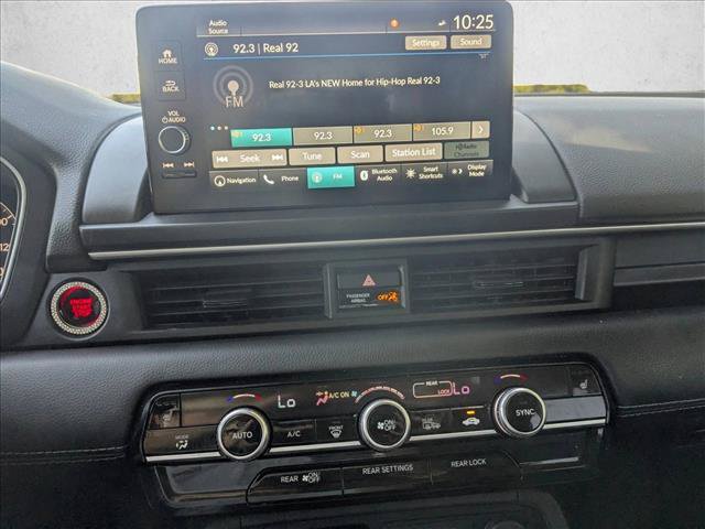 Used 2025 Honda Pilot Touring image 14