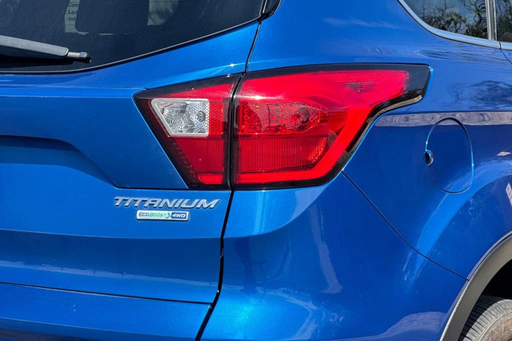 Used 2019 Ford Escape Titanium AWD/4WD image 26