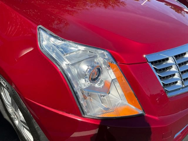 Used 2014 Cadillac SRX Luxury FWD image 2