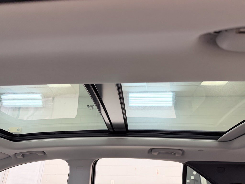 Used 2024 Chevrolet Equinox LT FWD image 24