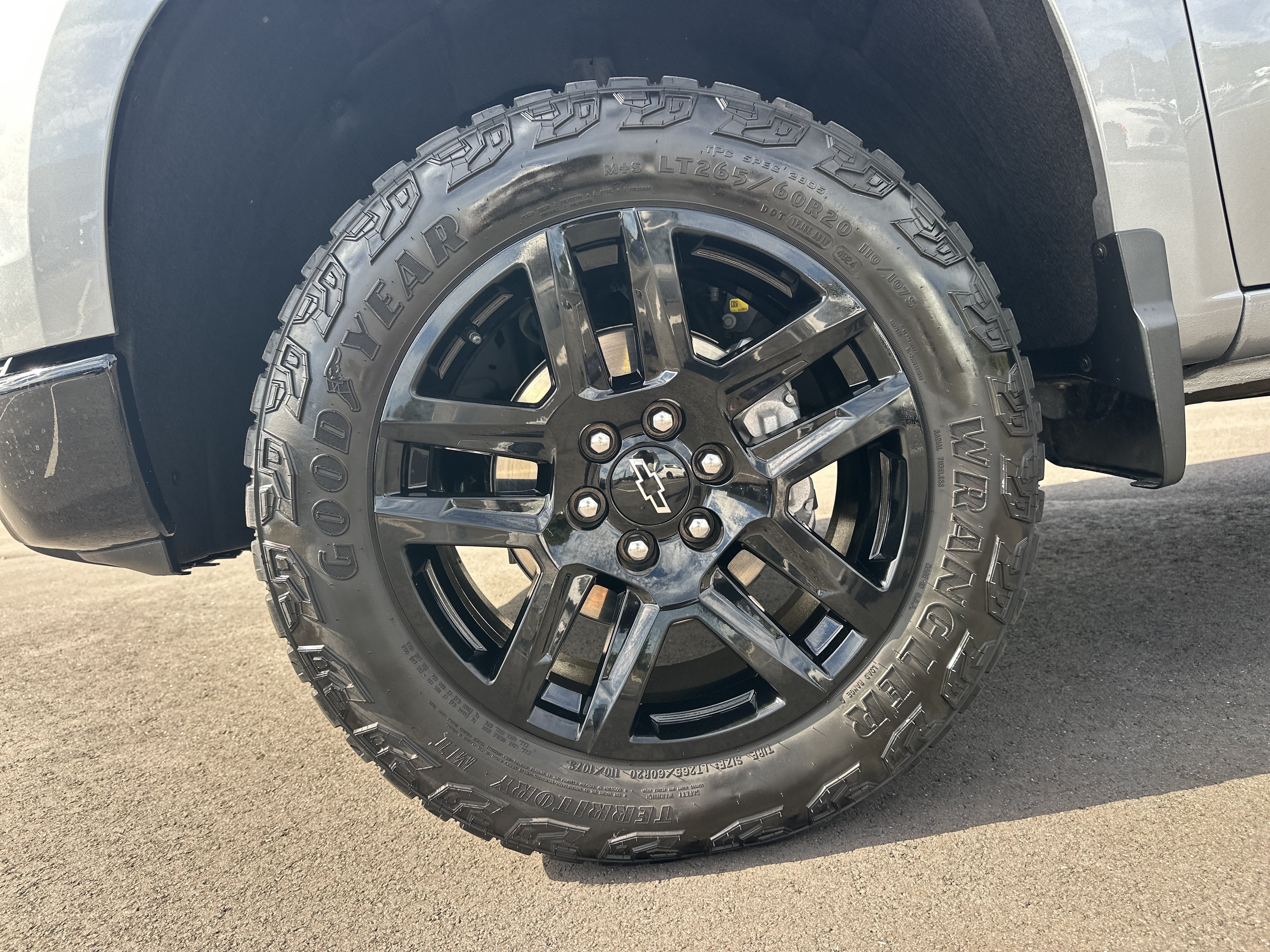 Used 2025 Chevrolet Silverado 1500 Custom Trail Boss AWD/4WD image 11