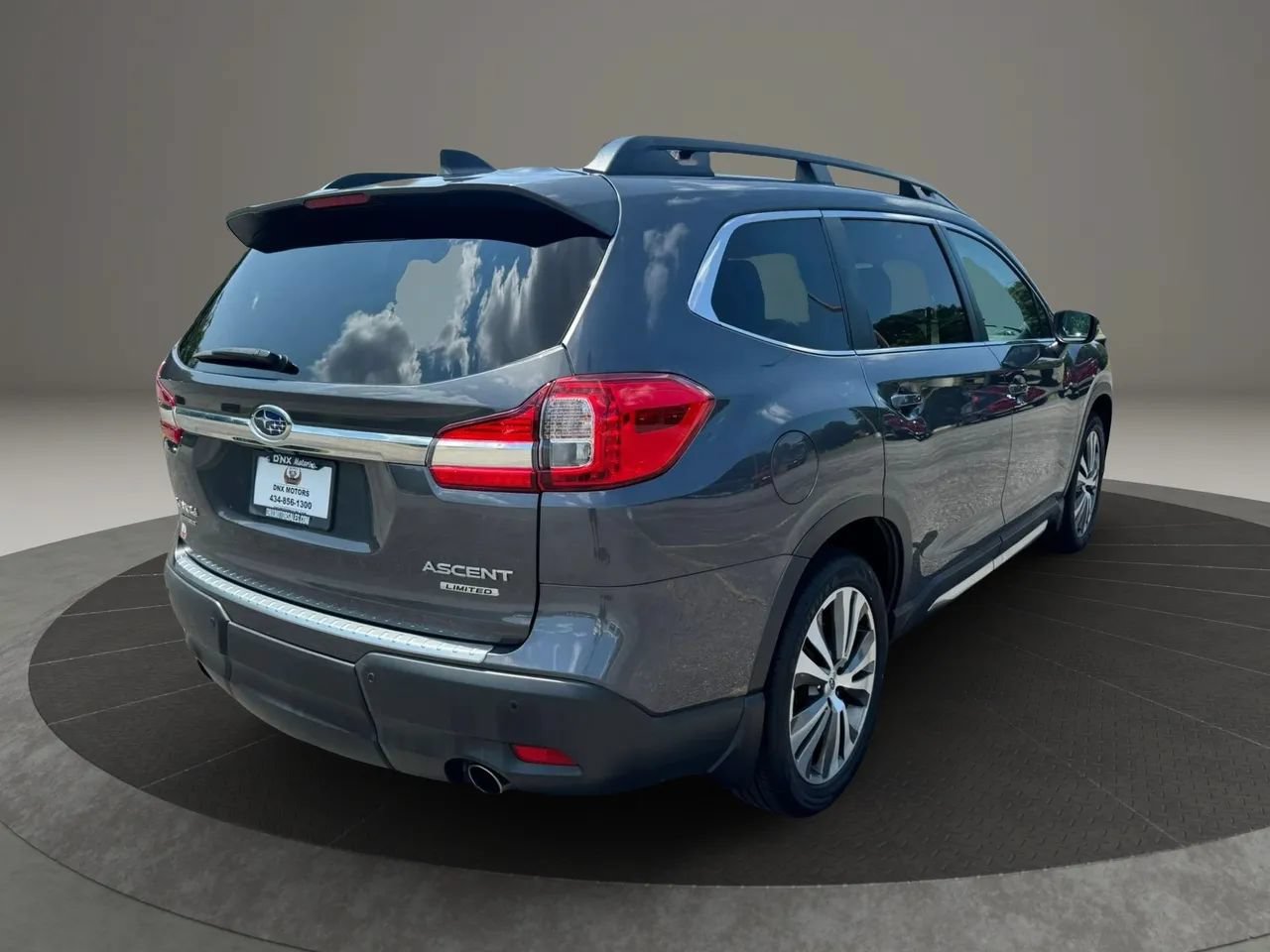Used 2022 Subaru Ascent Limited AWD/4WD image 5