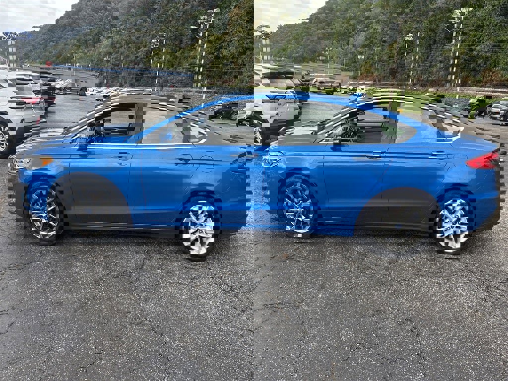 Used 2019 Ford Fusion SEL image 19