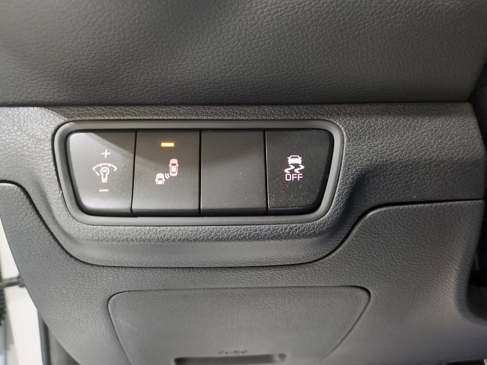 Certified 2024 Kia Forte GT-Line w/ GT-Line Premium Package FWD image 19