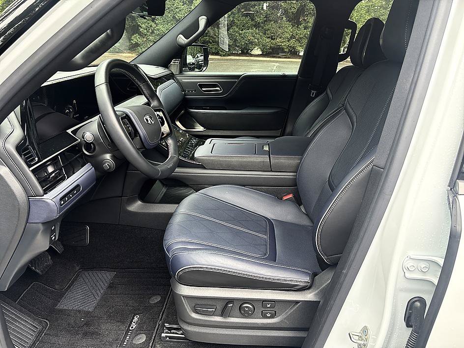 Certified 2026 INFINITI QX80 4WD w/ Sport Exterior Package image 11