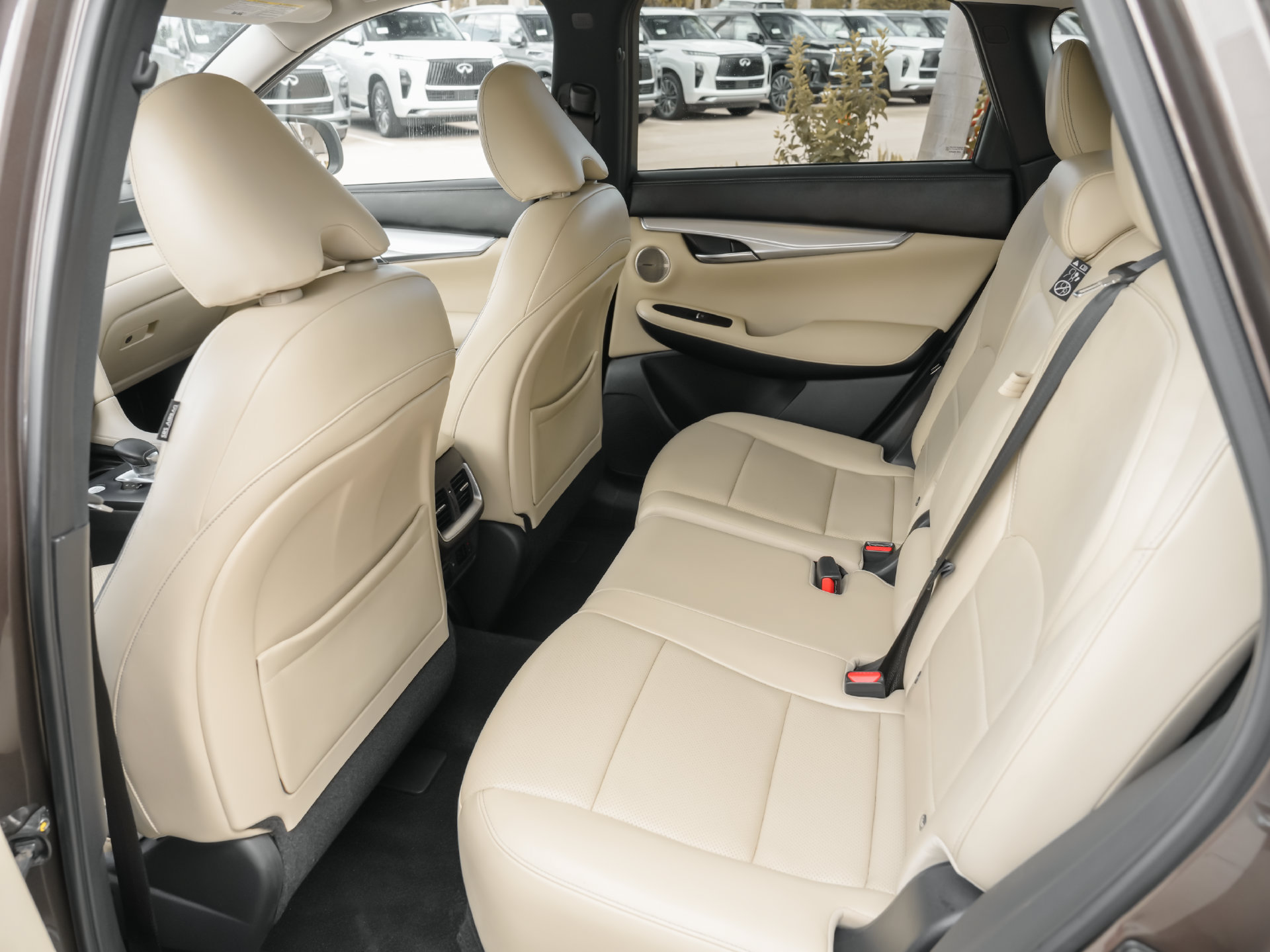 Used 2019 INFINITI QX50 Essential w/ Premium Audio Package AWD/4WD image 33