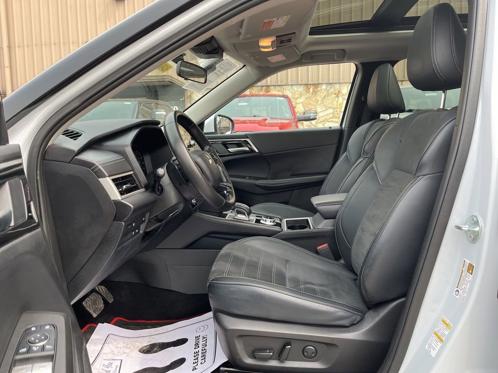 Used 2024 Mitsubishi Outlander Ralliart AWD/4WD image 21