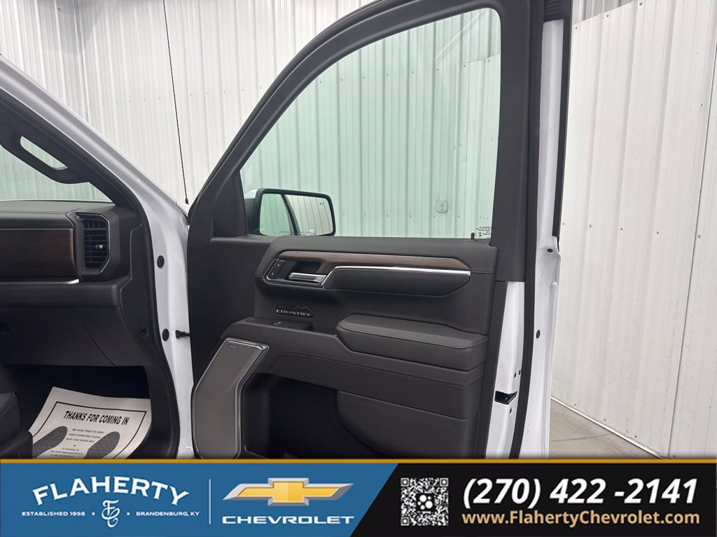 New 2026 Chevrolet Silverado 1500 High Country w/ Technology Package AWD/4WD image 14